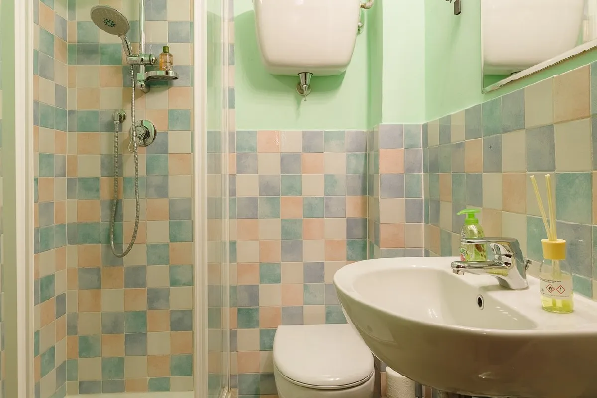 Arcobaleno 1 bagno affittacamere a foligno